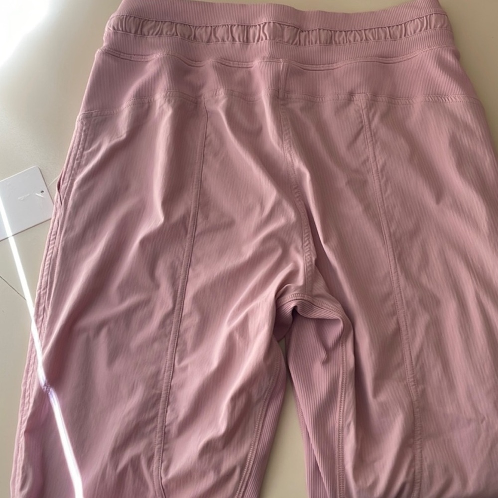 Lululemon Dance Studio Pant Crop Pink Haze Size 6 New - Picture 4 of 6